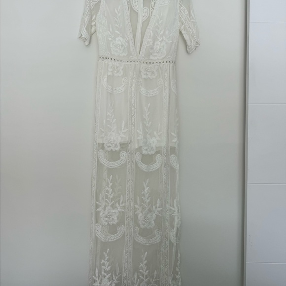 White lace romper -women’s small/medium - Picture 5 of 9